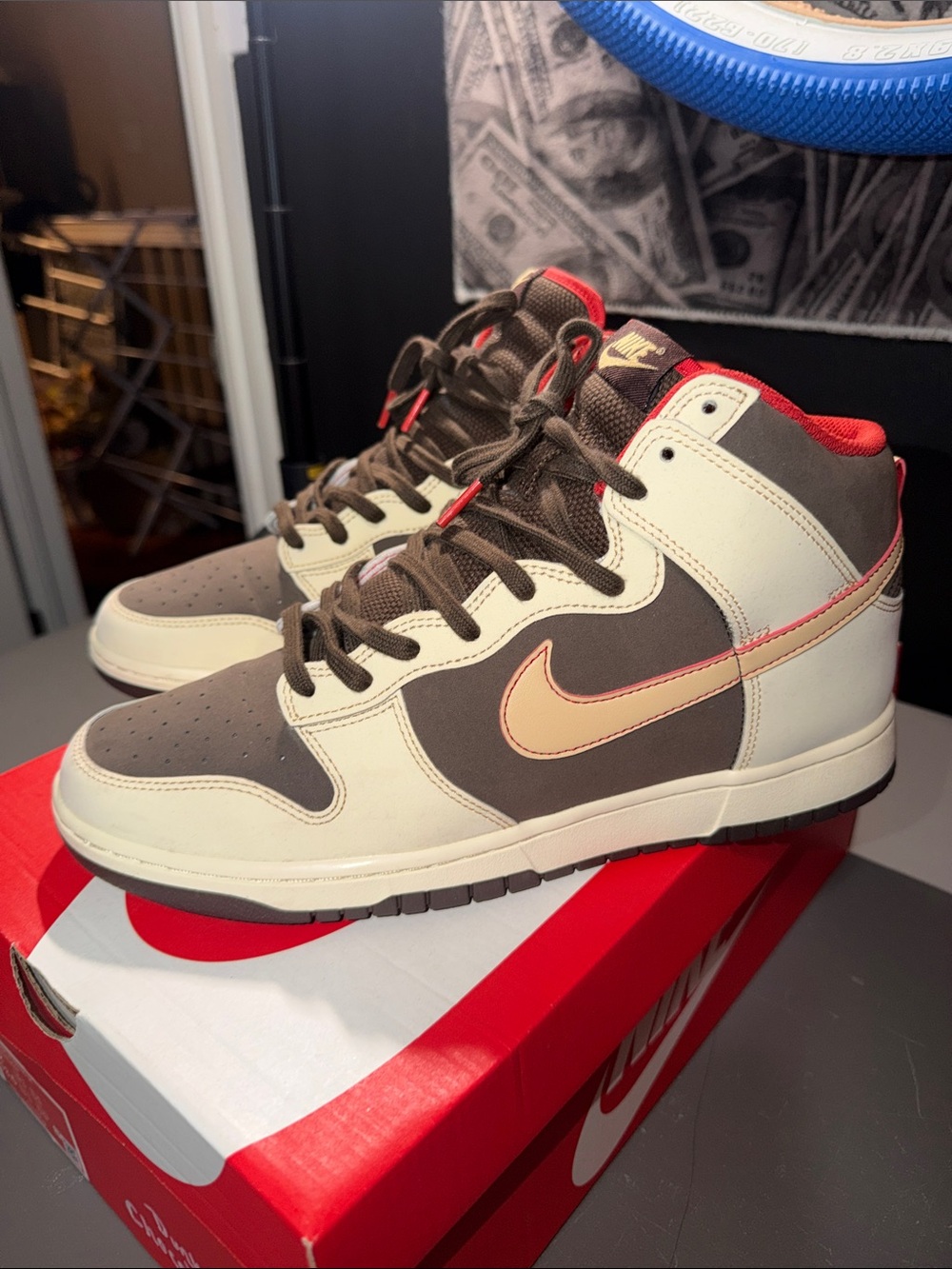 New Nike Dunk Hi Retro SE in men’s size 12 Baroque Brown